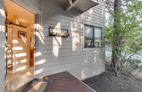Century West Apartment | Cozy studio condo with free WiFi, shared pool & tennis, near river