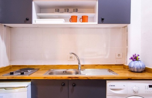 Old Town Apartment | Cozy Studio Flat 5 min to Kordon Alsancak in Izmir