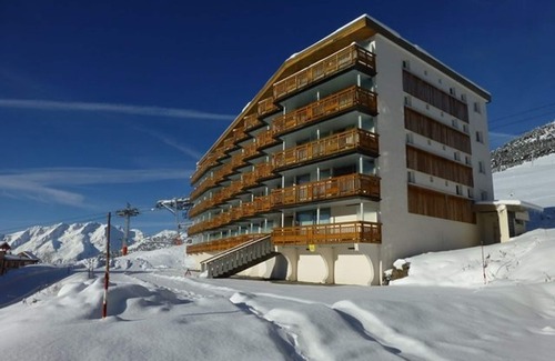 Cognet Apartment | Cozy studio for 4 in L'Alpe d'Huez, near slopes, pets welcome
