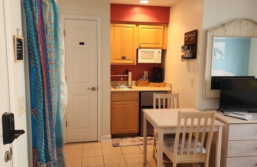 Calabash Condo | Cozy Studio in charming Calabash in Gated Golfing Community, WiFi