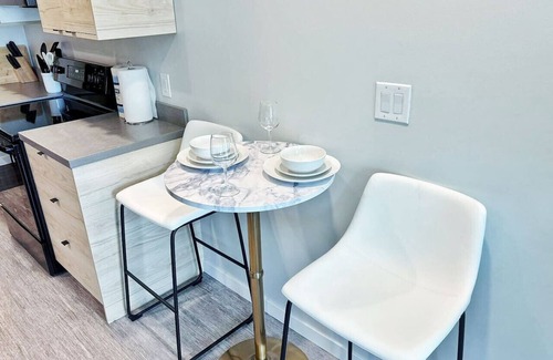 Downtown Des Moines Apartment | Cozy Studio in Downtown Des Moines near all attractions!