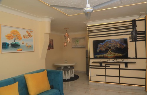 Kampala Apartment | Cozy studio in excellent Kampala with AC, WiFi