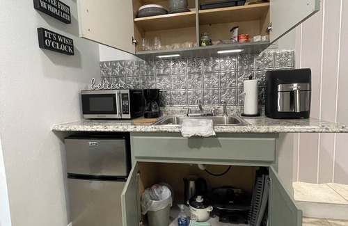 Orlando Apartment | Cozy studio in fabulous Orlando close to everything