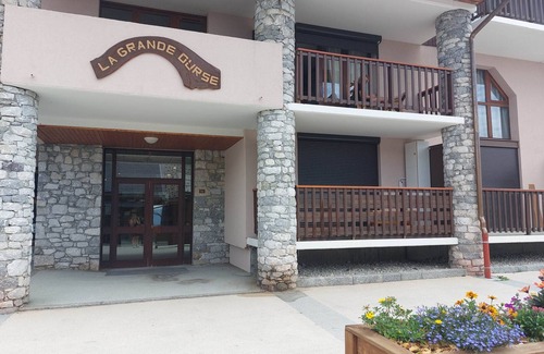 Vallandry Apartment | Cozy studio in Vallandry center, 50m from ski lifts