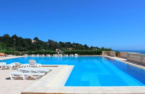Les Issambres Apartment | Cozy Studio in Les Issambres (4 Guests) - Garden, Pool, Tennis, Parking, Near Beach!
