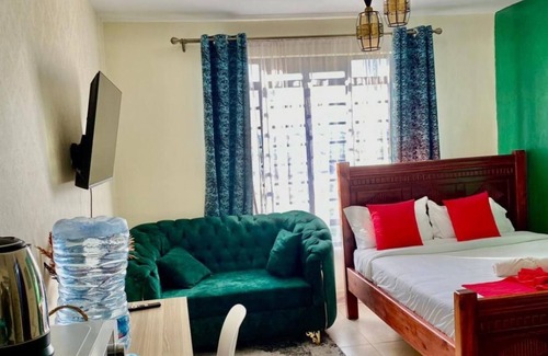 Mlolongo Apartment | Cozy Studio in Mlolongo with City & Lake Views