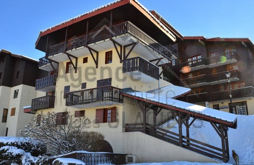 Montchavin Apartment | Cozy Studio in Montchavin: Renovated, Ski-in/Ski-out, South-Facing Balcony, Sleeps 3