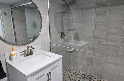 Clifton Apartment | Cozy studio in nice Staten Island with AC, WiFi