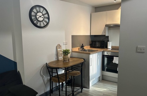 Sheffield City Centre Apartment | Cozy Studio in the City Centre 5 minutes from bars and restaurants!