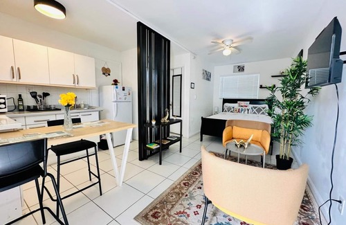 Survey Creek Apartment | Cozy studio near Seminole Hard Rock Cafe