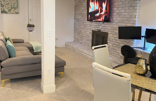 Elko Apartment | Cozy Studio on the hill in Elko