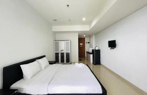 Dago Apartment | Cozy Studio Room at Dago Suites By Travelio