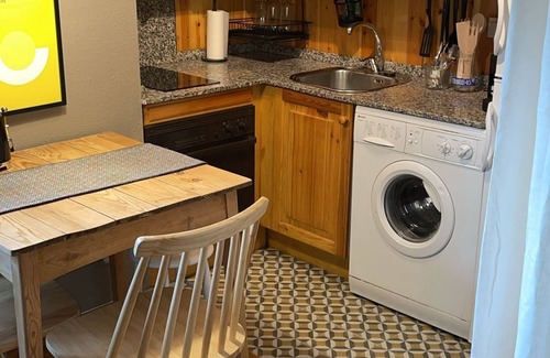 Taull Apartment | Cozy studio with terrace - Besiberri 4