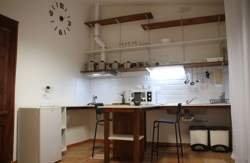 Decimomannu Cabin | Cozy studio with a private sky-lit courtyard, near transport and local amenities