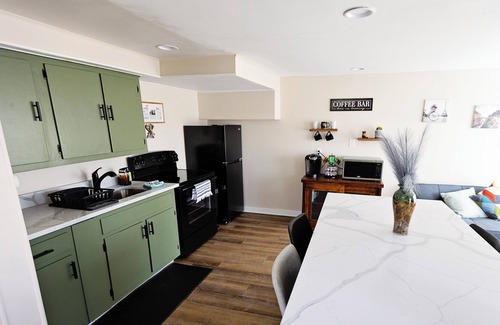 Merry Oaks Apartment | Cozy studio with AC and WiFi in lovely Nashville
