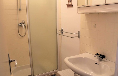 Les Claux Apartment | Cozy Studio with Mountain Nook, Sleeps 4, Near Slopes and Shops in Vars Les Claux