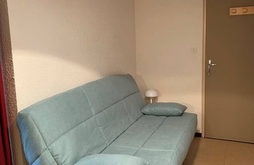 Laveissiere Apartment | Cozy studio with terrace in Le Lioran, pets welcome