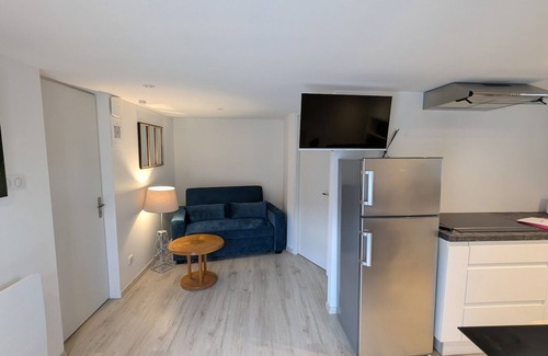 Dinoze Apartment | Cozy studio with terrace near Epinal, parking included
