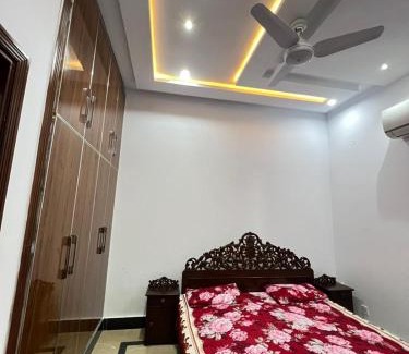 Chiniot House | Cozy & Stylish Home