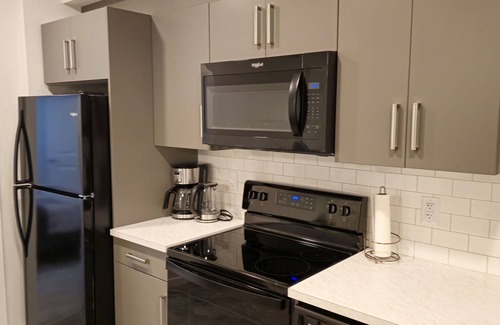 West Edmonton House | Cozy Suite near West Edmonton Mall