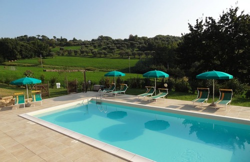 Pesaro Apartment | Cozy Suite with kitchen and pool in the countryside 5 km away from the beaches
