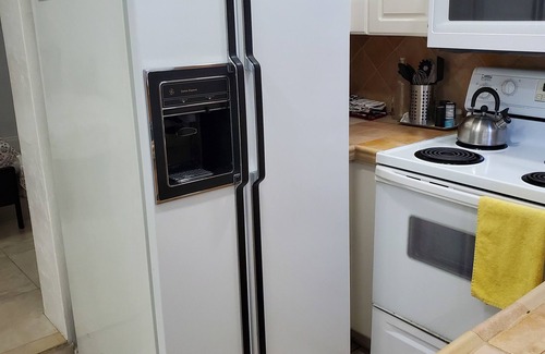 West Little Havana Apartment | Cozy suite with private entrance and parking!