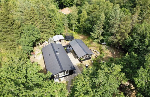 Helberskov Strand House | Cozy summerhouse in an incredibly scenic location