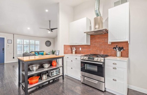 Coronado House | Cozy SW Casa|5 Mins to DT PHX|Sleeps 6