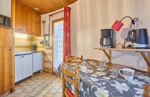 Barbotan-les-Thermes Apartment | Cozy T2 with veranda and parking, Wifi included