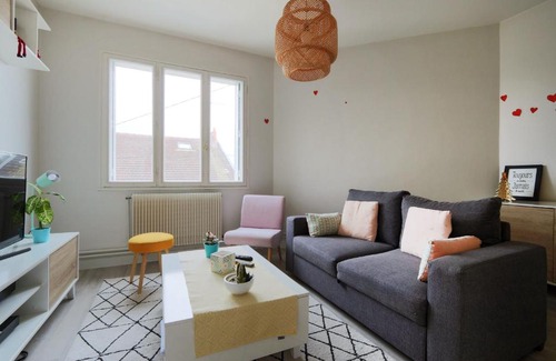 Saint-Pierre-des-Corps Apartment | Cozy T3 near Tours # St Pierre des Corps station