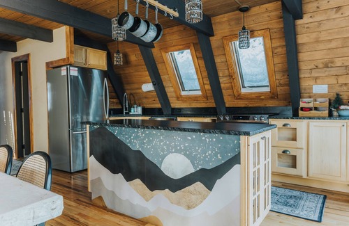 Spring Valley Cabin | Cozy Timber A-Frame Getaway ✦ Large Deck, Hot Tub, & BBQ