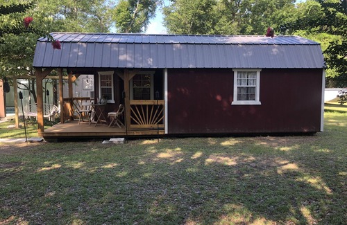 Cedar Point Cabin | Cozy Tiny Home with Private Pool during warm months