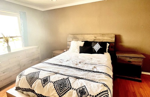 Northeast Dallas House | Cozy Townhome minutes from Dallas
