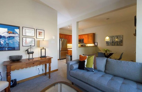 Upper Village House | Cozy Townhome w/Secure Parking & Shared Hot Tub