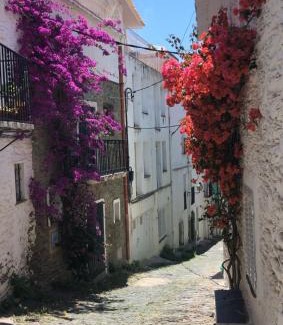 Cadaques House | Cozy Townhouse in the heart of Cadaqués by by JA Coderch