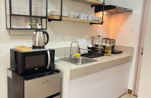 Novaliches Condo | Cozy Trees Residences Staycation: Pool, Netflix, Wi-Fi in QC! Book Now!