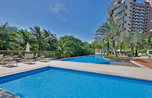 Barra da Tijuca Apartment | Cozy tropical resort style apartment for families