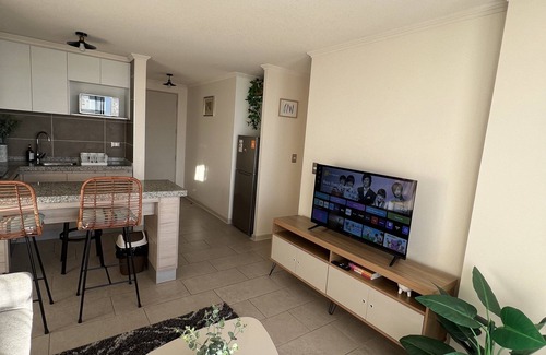 Vina del Mar Apartment | Cozy two bedroom apartment in the heart of Viña del Mar!