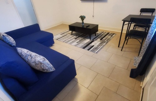Spring Apartment | Cozy, Unique & Private Apartment in Prime Location Near IAH Airport