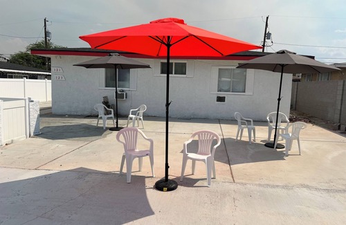 North Las Vegas House | Cozy Unit- 3 minutes from the Strip