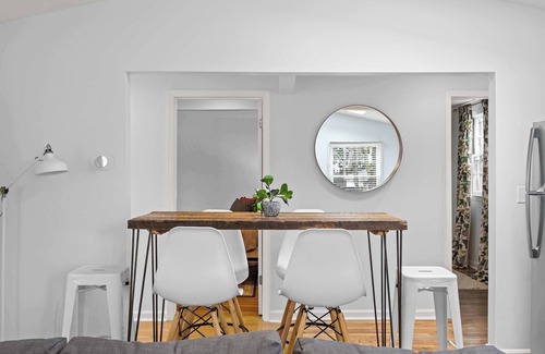 Cherokee Triangle Apartment | Cozy Unit w/Backyard Access | Near Bourbon Trail!