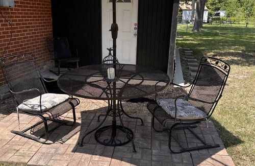 Brownsville-Bawcomville House | Cozy up in our fully furnished, centrally located home.