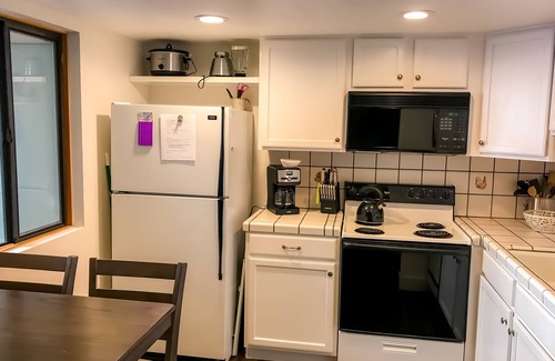 Mammoth Lakes Condo | Cozy updated Condo in a great location!