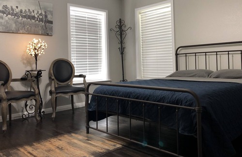 Rockwall House | Cozy updated farmhouse just minutes away from everything Rockwall