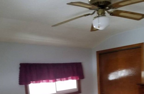 Fond du Lac Apartment | Cozy Upper on Lake Winnebago
