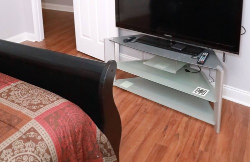 Gastonia Apartment | Cozy Urban Getaway Experience in Downtown Gastonia!"