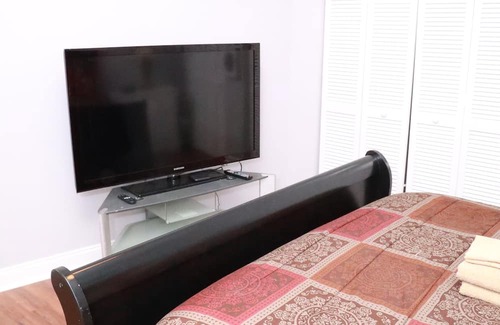 Gastonia Apartment | Cozy Urban Getaway Experience in Downtown Gastonia!"