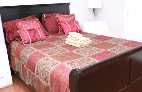 Gastonia Apartment | Cozy Urban Getaway Experience in Downtown Gastonia!"