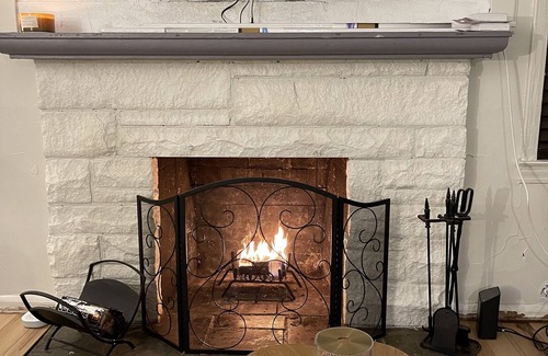 Southfield House | Cozy Urban Oasis to rest and reset.
