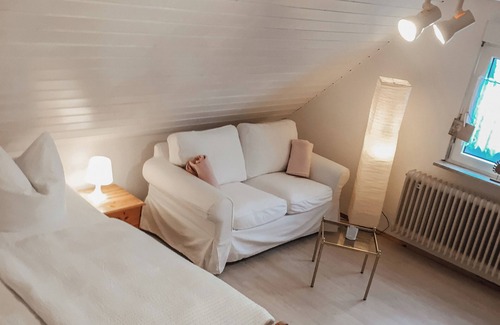 Erlenbach bei Dahn Apartment | Cozy vacation apartment in the Dahner Felsenland. Perfect for hiking!
